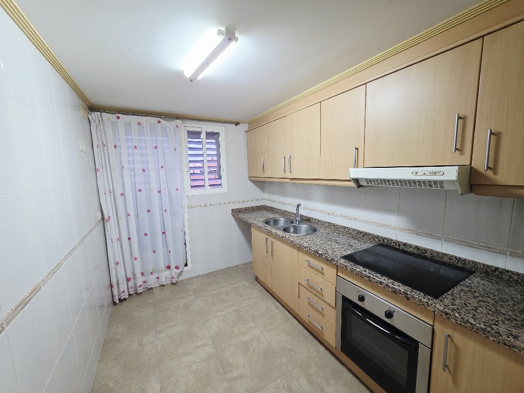 CARRER JOSEP NEBOT, VILLARREAL, 4 Habitaciones Habitaciones,2 BathroomsBathrooms,Piso,EN VENTA,CARRER JOSEP NEBOT,3,1354